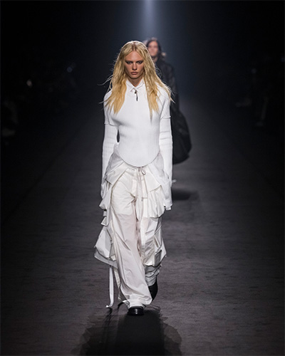 ANN DEMEULEMEESTER アン ドゥムルメステール