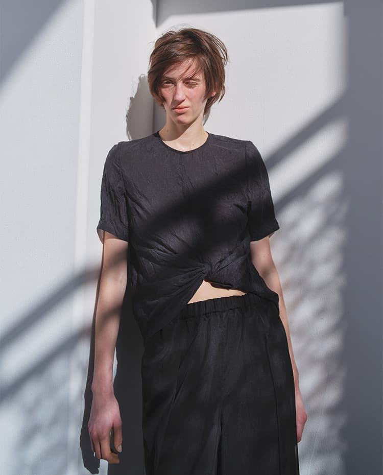 mila schön by chika kisada